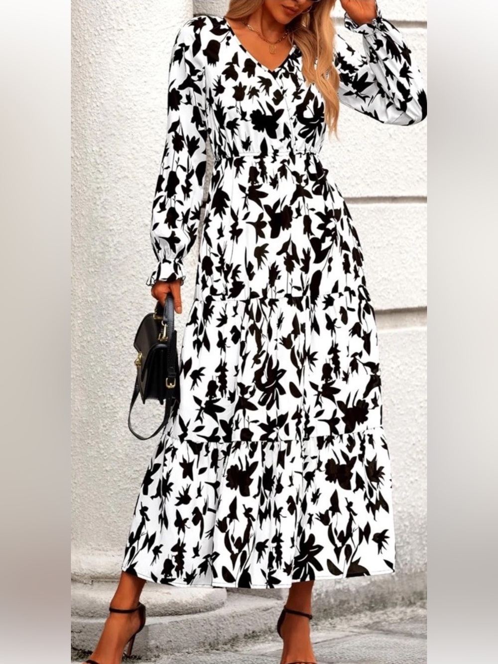 Women’s V-Neck Black & White Floral Maxi Dress. NWT